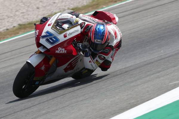 Ogura and Chantra Shine On Moto2 Third Row