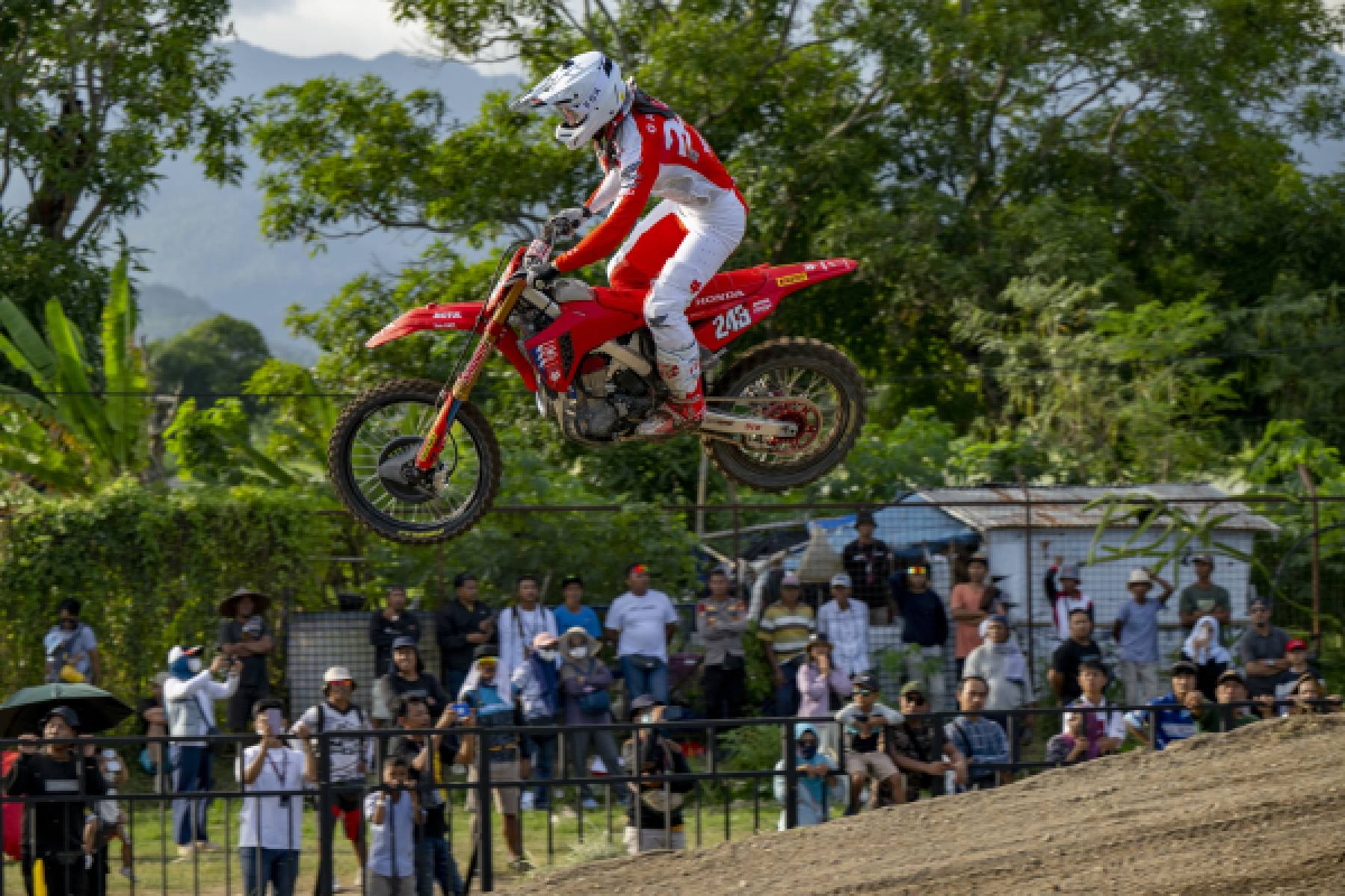 Strong second for Gajser, strengthens championship lead after MXGP of Lombok