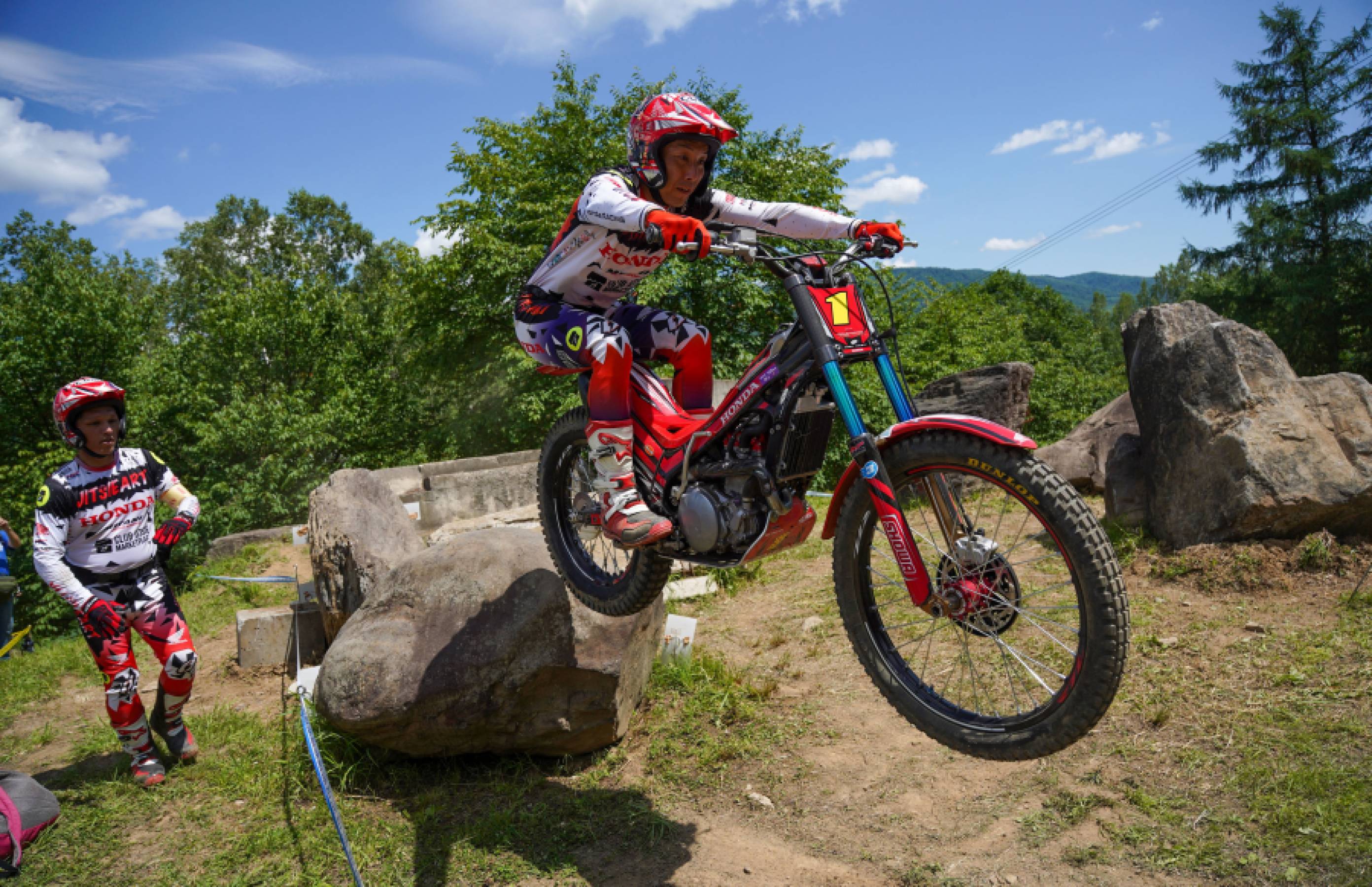 小川が国際A級スーパークラスで6位に