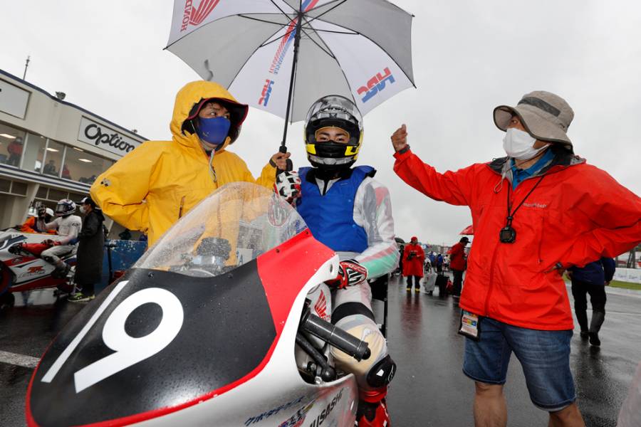 江澤伸哉が2位、細谷翼が3位表彰台