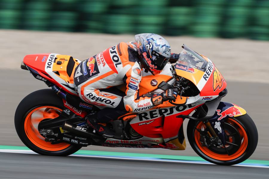 不安定な天候の中で、ポル・エスパルガロが2番手、マルク・マルケスが6番手と好調なスタート