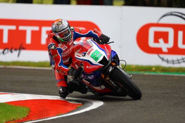 アーウィンが4位フィニッシュで13ポイントを獲得