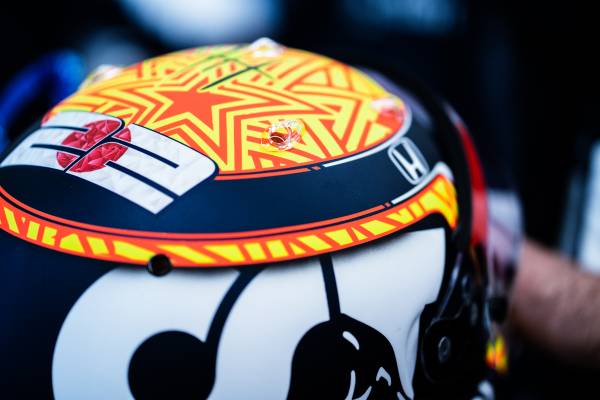 フェルスタッペンがFP2でトップタイム。ガスリーも好調な走りで上位につける