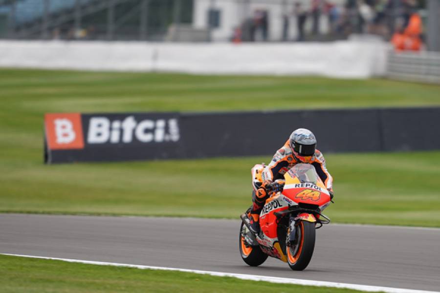 ポル・エスパルガロが4番手、マルク・マルケスが5番手に続き、Repsol Honda Teamの2人が好スタートを切る