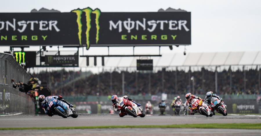 Ogura impresses in Silverstone Moto2 Debut