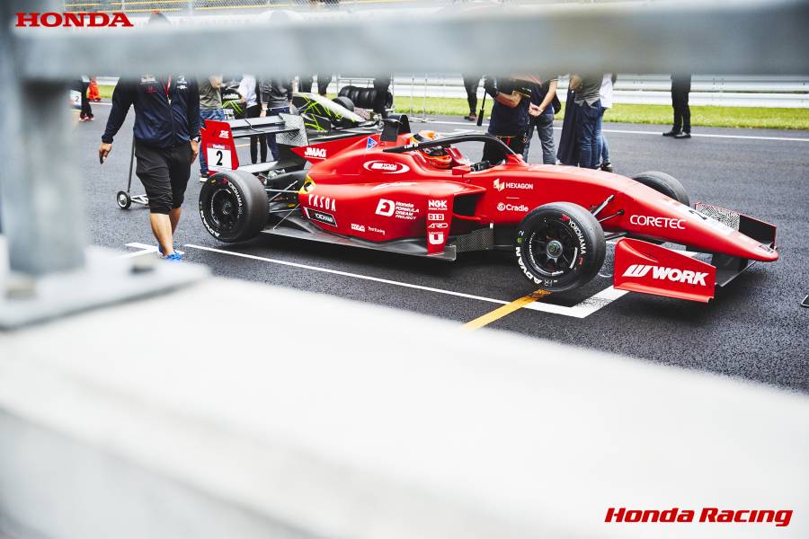 佐藤蓮が2位表彰台を獲得！