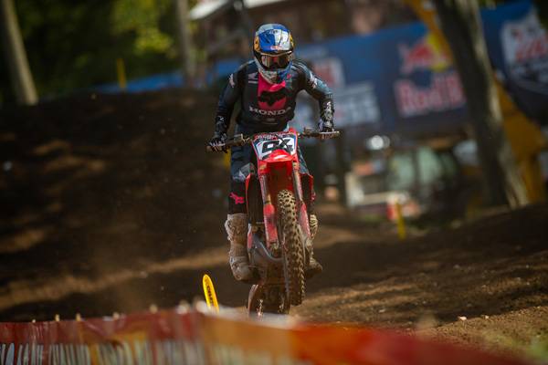 450MX ロクスンがモト1で3位フィニッシュ