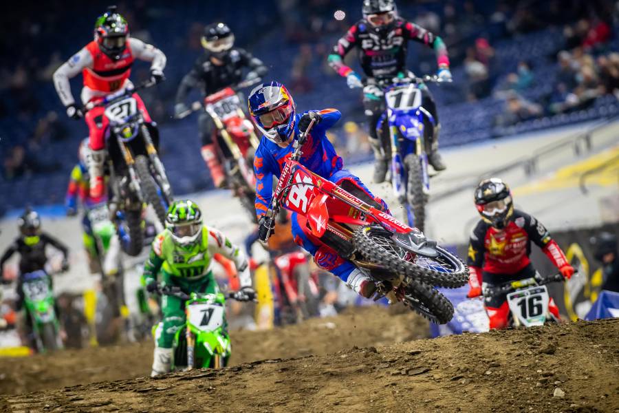Roczen Sweeps Indianapolis Supercross Tripleheader