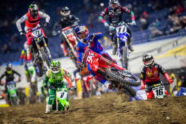 Roczen Sweeps Indianapolis Supercross Tripleheader