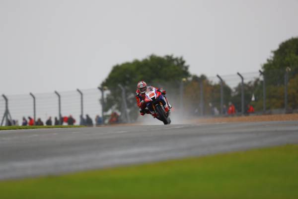Rain brings mixed results for Honda Racing UK at Donington Park