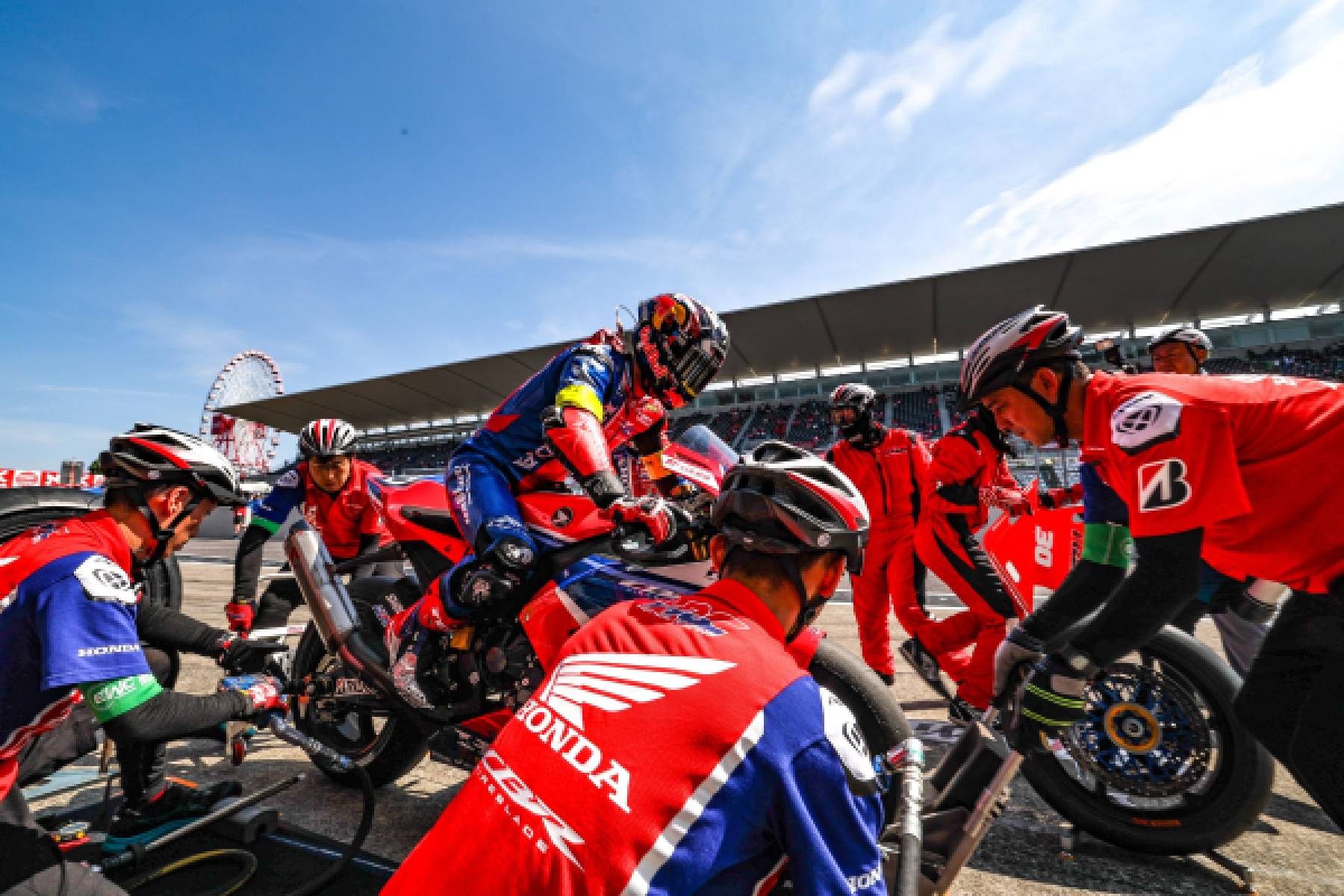 Team HRC with Japan Post enters the last quarter of the Suzuka 8 Hours still in control