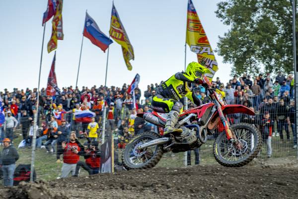 Podiums for Gajser and Fernandez in Trentino