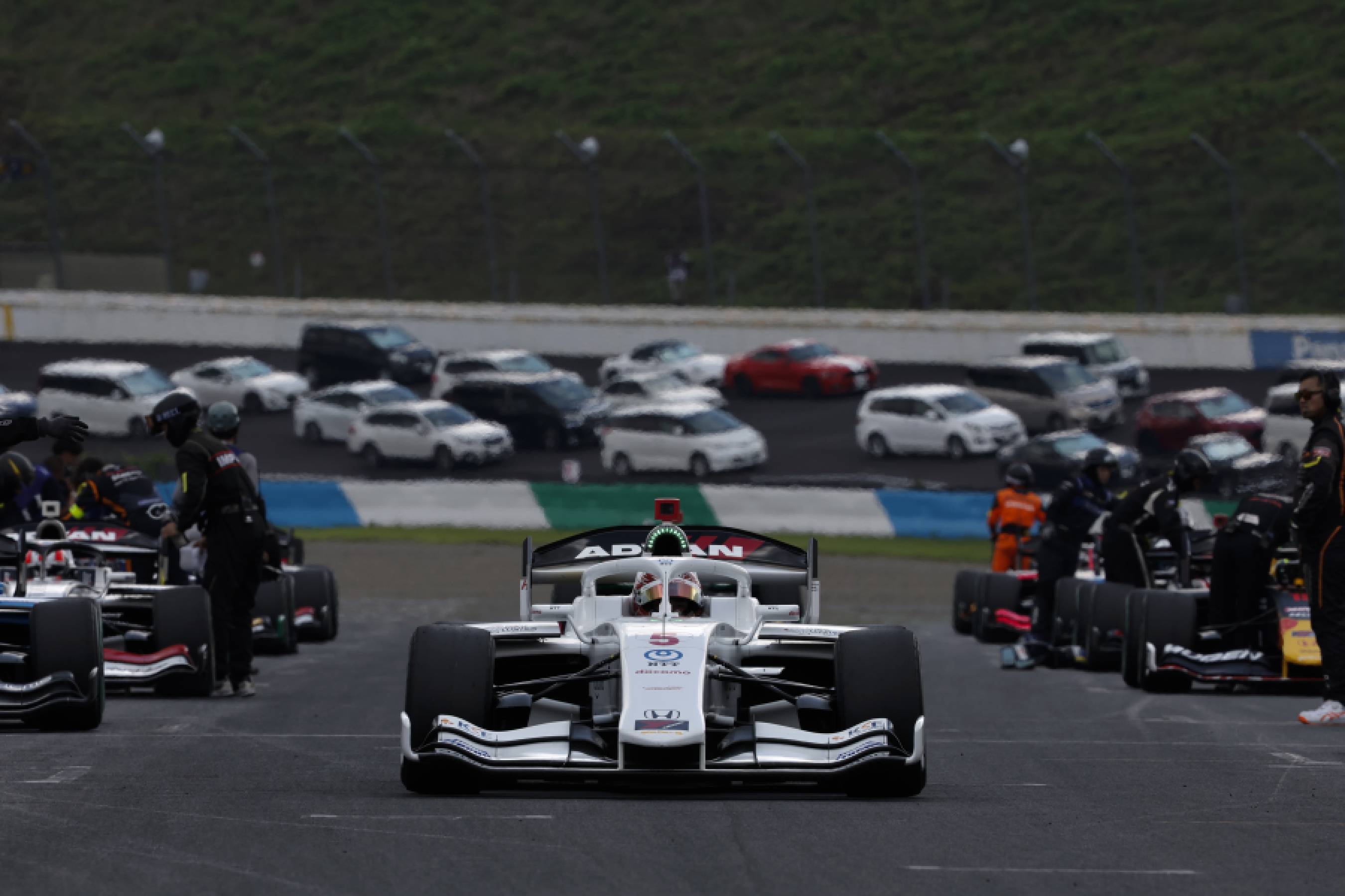 Makino takes his second win of the season. Nojiri finishes in third place