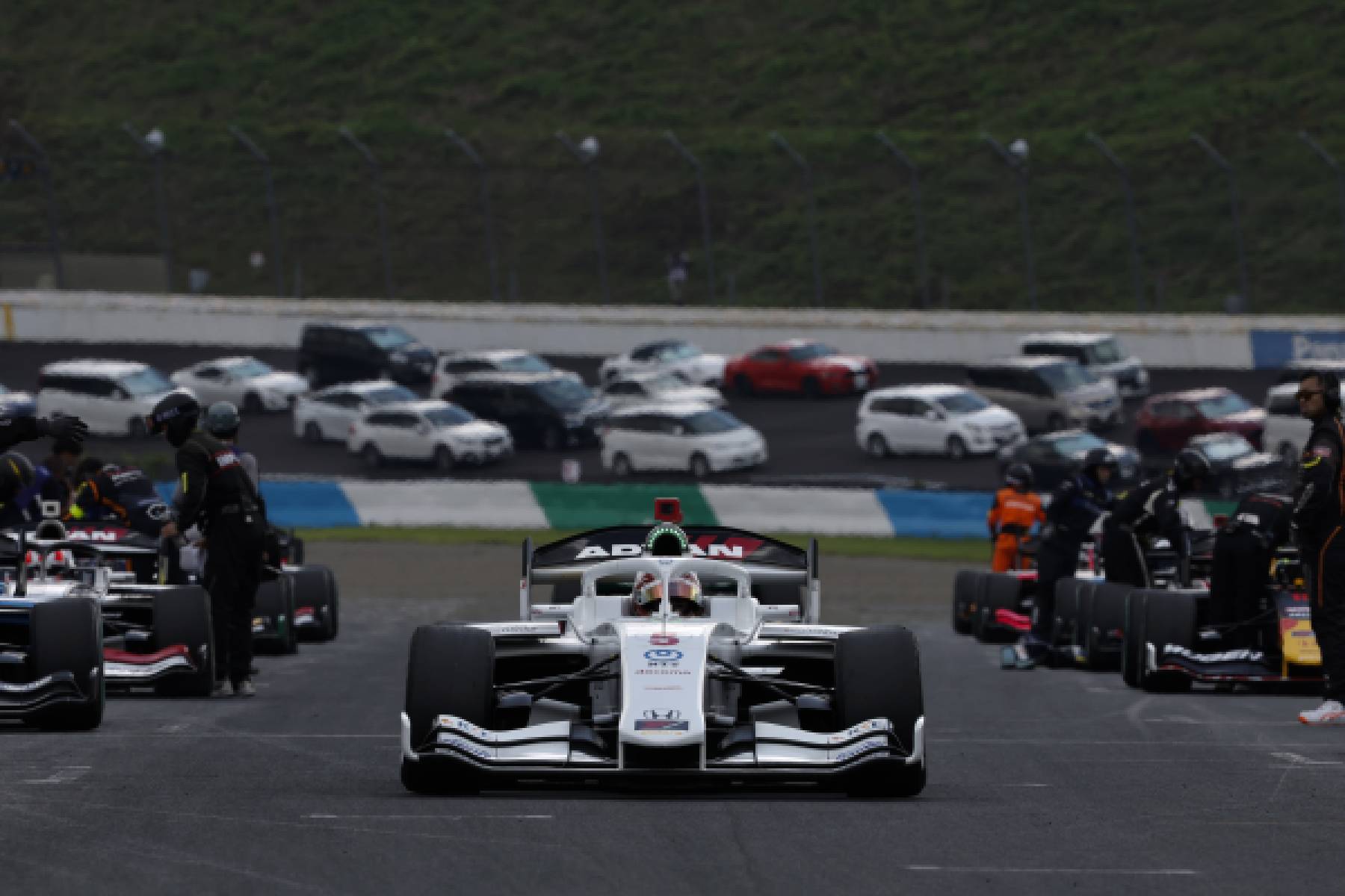 Makino takes his second win of the season. Nojiri finishes in third place