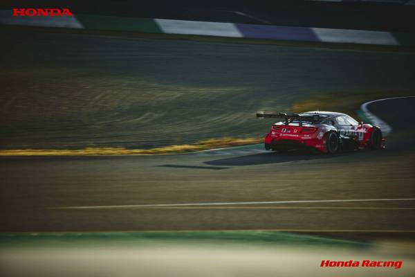 ARTA NSX-GTが3番手 UPGARAGE NSX GT3がGT300クラスのポールポジションを獲得