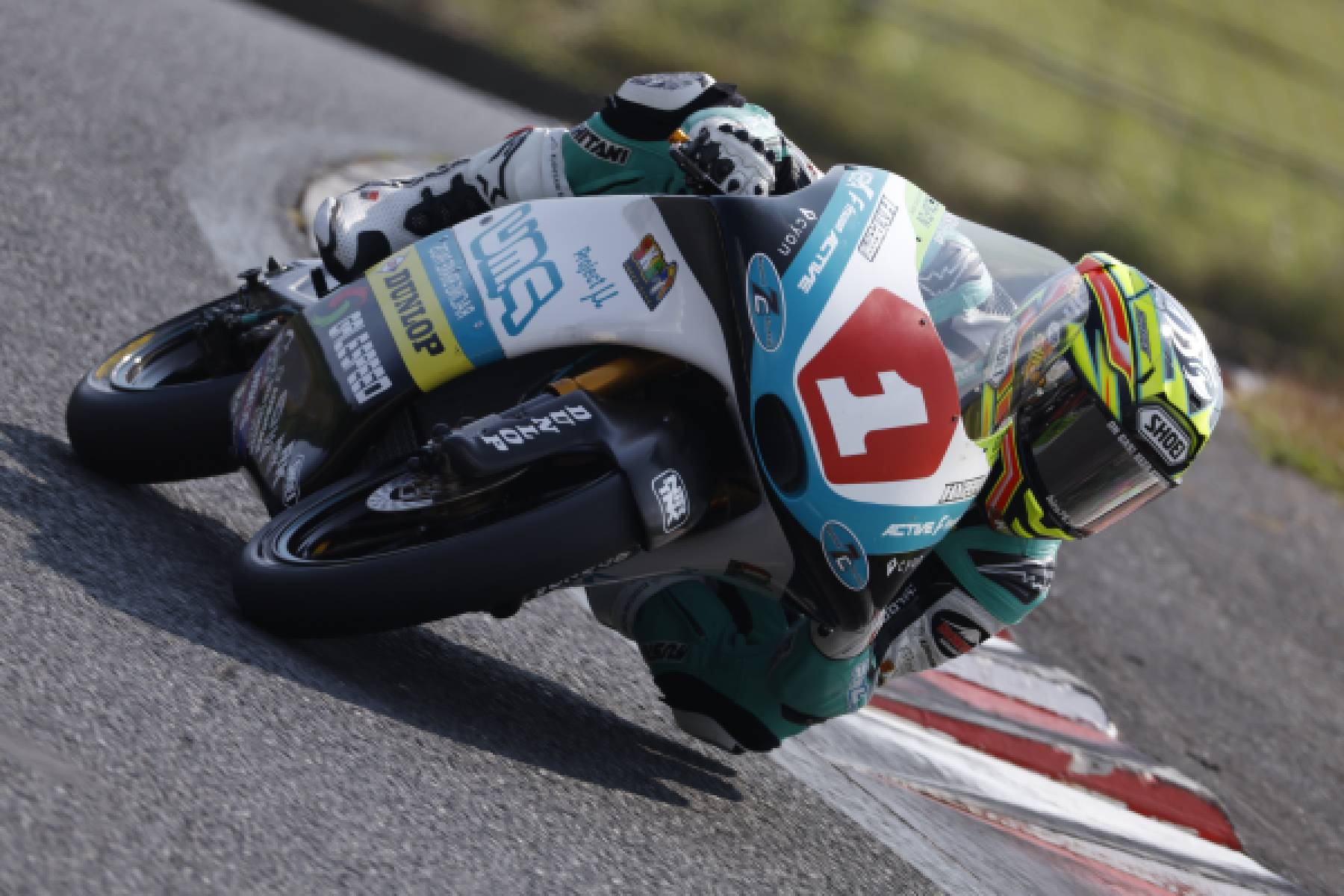 尾野がポールポジションを獲得