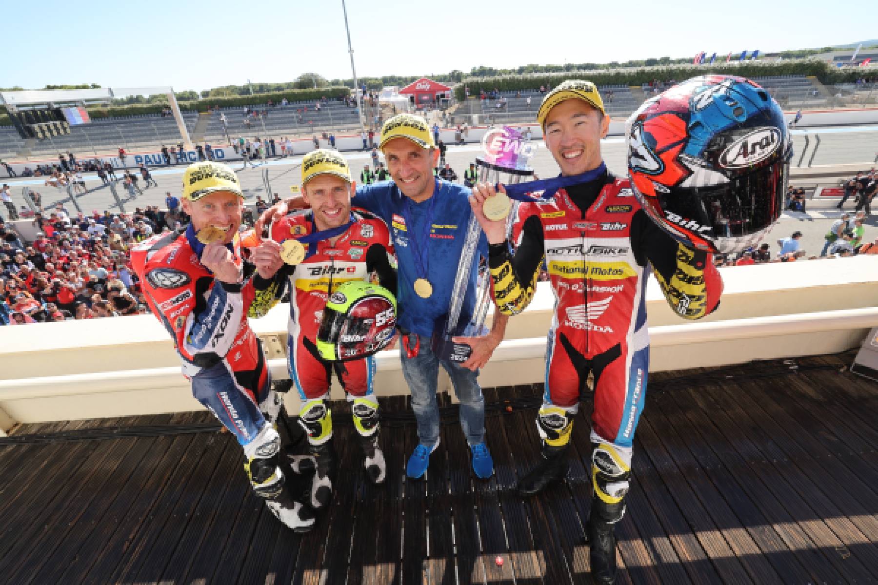 Drama at nail-biting EWC finale, as Honda take FIM Endurance World Cup Teams and Manufacturers titles
