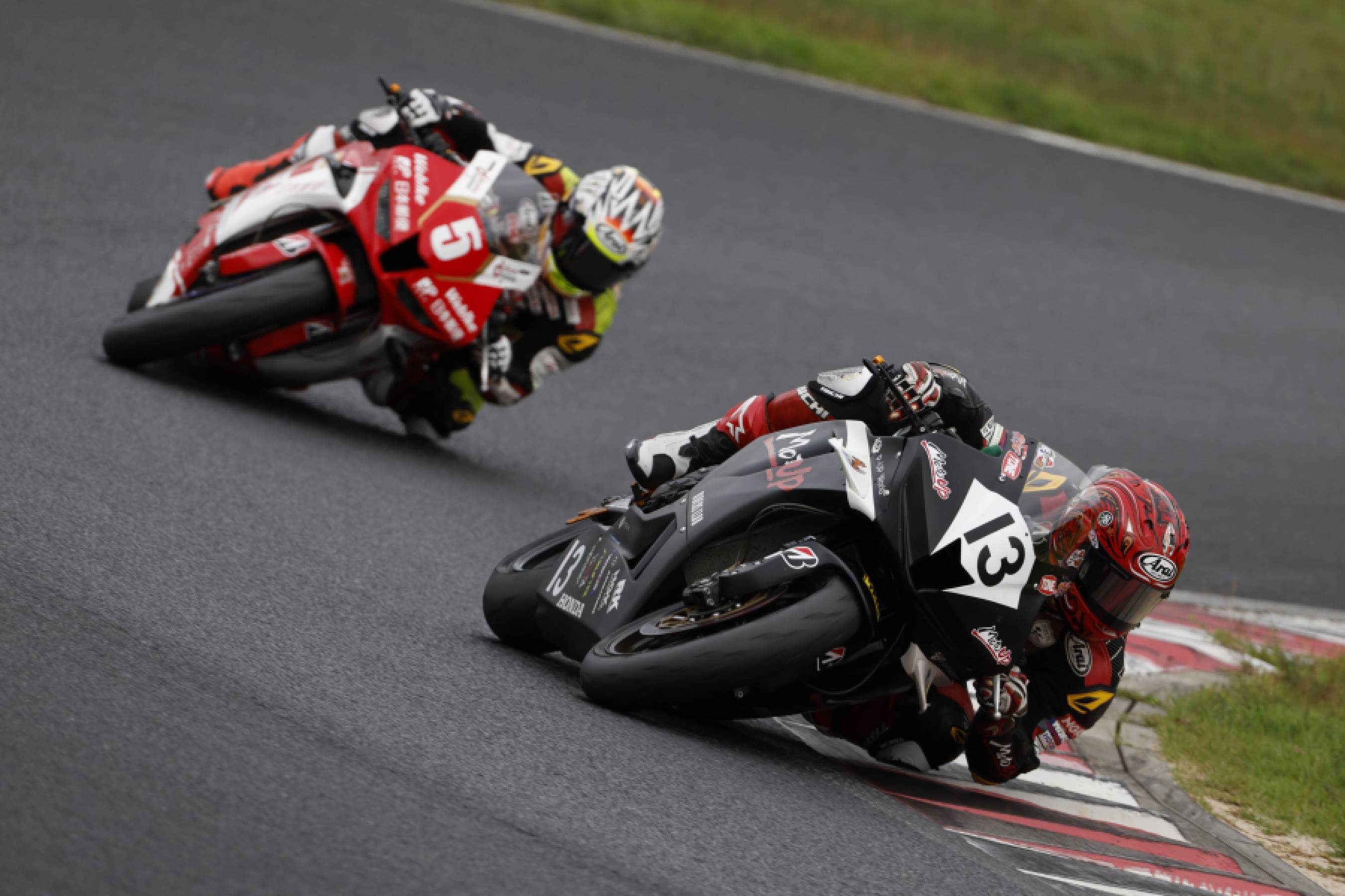 藤田が4位、小山が5位でレースを終える