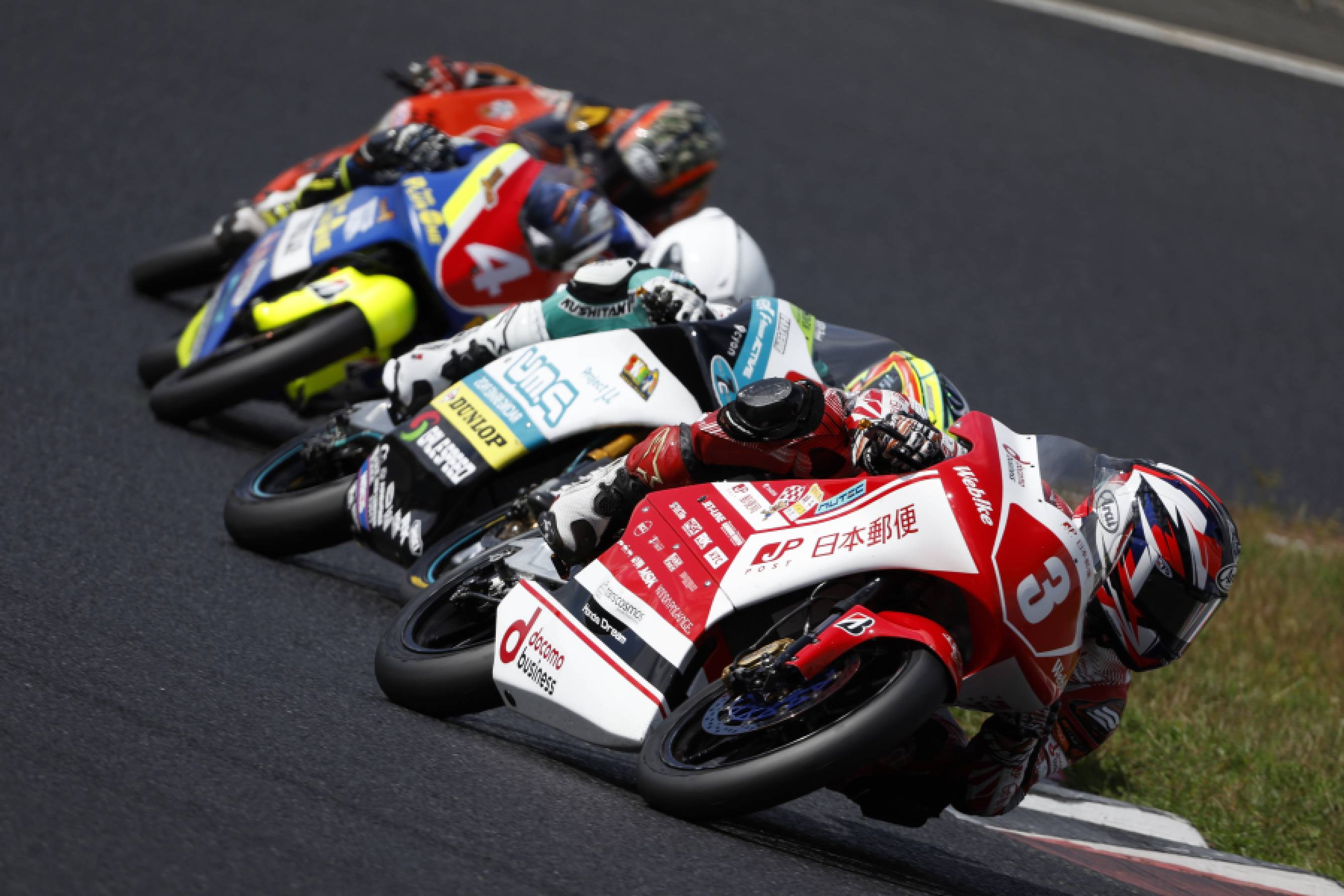 若松がポール・トゥ・ウイン