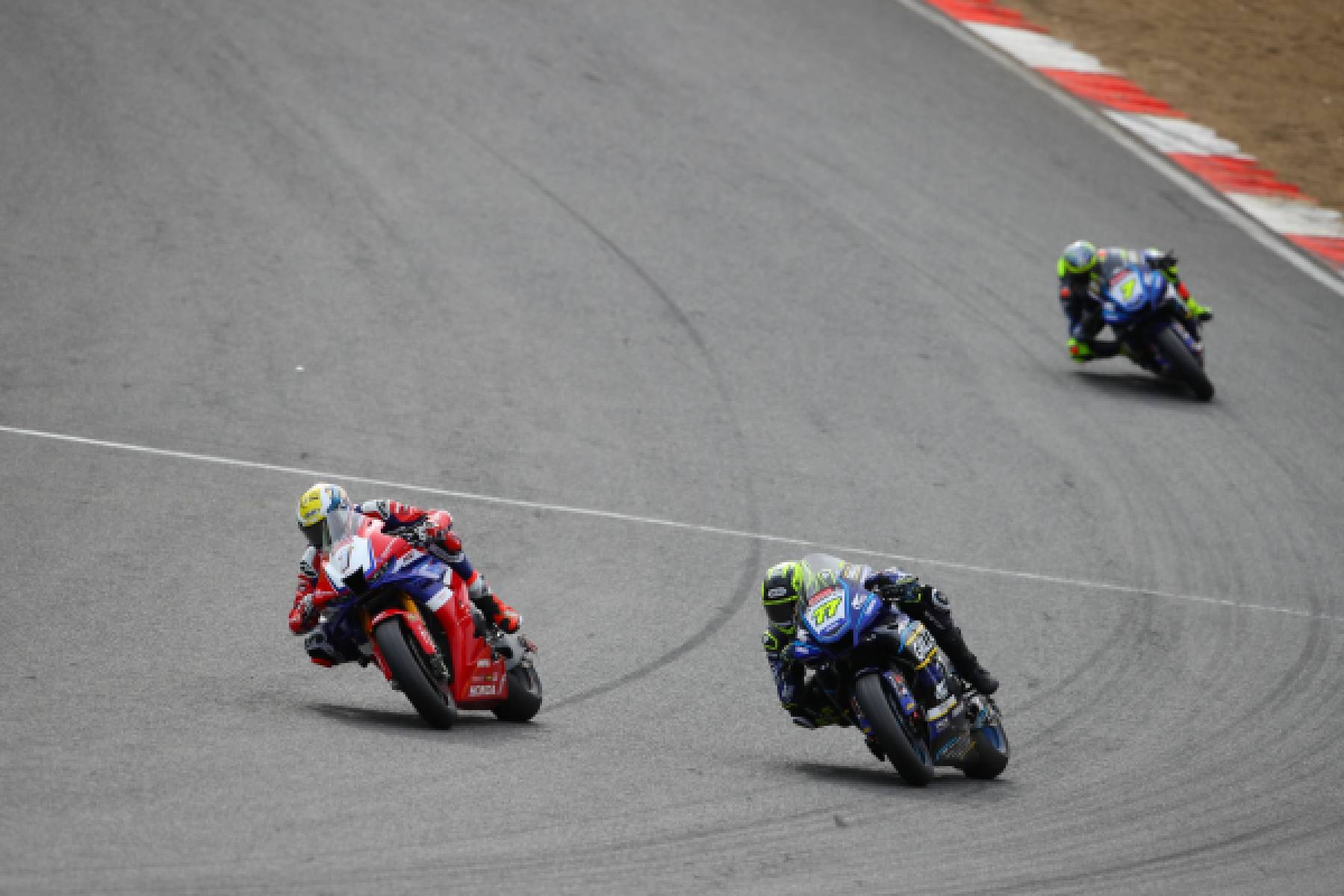 Honda Racing UK rounds out a rollercoaster year just one point away from a BSB title