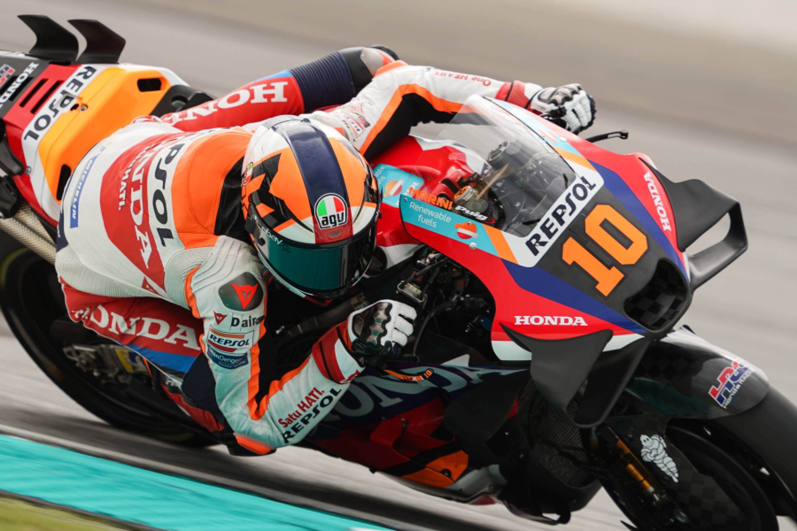 Hot and hard – Repsol Honda Team begin work in Malaysia