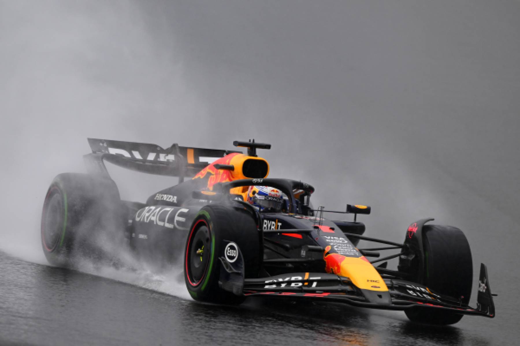 Verstappen wins the São Paulo GP