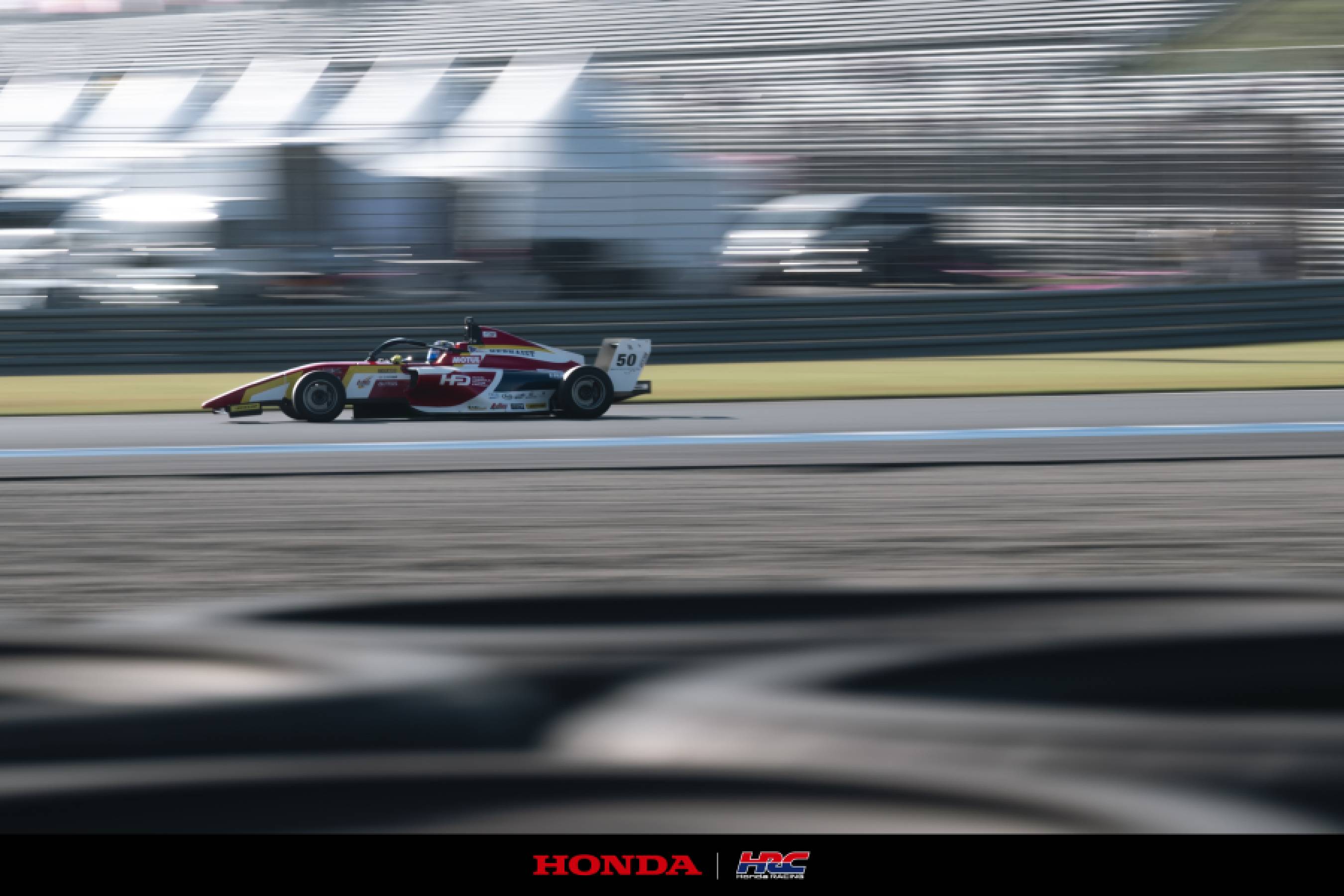 野村が4連勝を達成