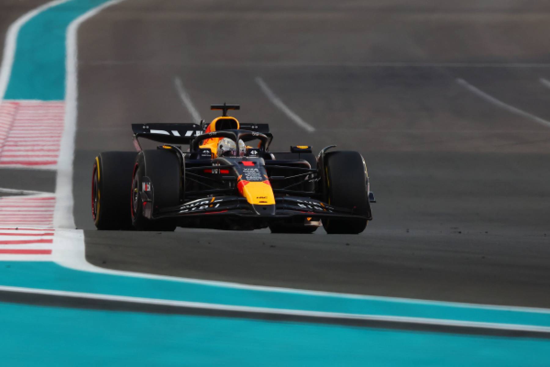 Verstappen finishes P6 in the Abu Dhabi GP