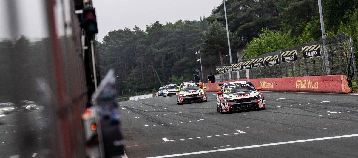 Honda Civic Type R TCR wins TCR ‘Model of the Year’ prize for third time