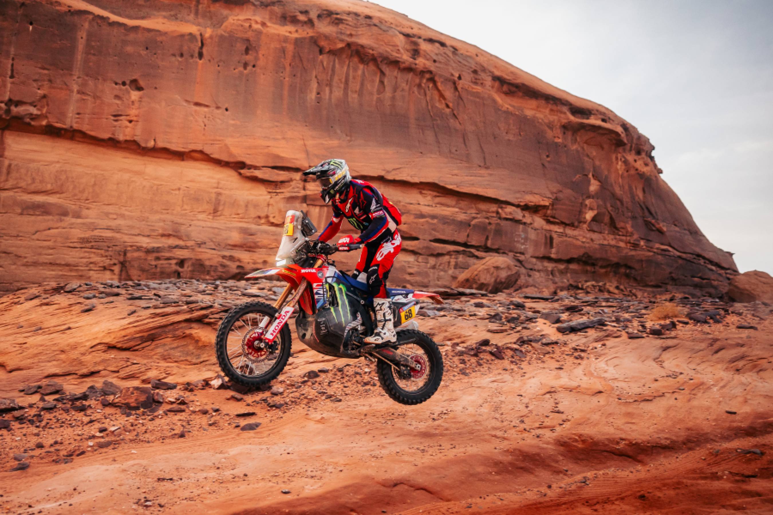 The demanding Dakar Rally marathon stage sees Monster Energy Honda HRC’s Tosha Schareina close in on the overall lead