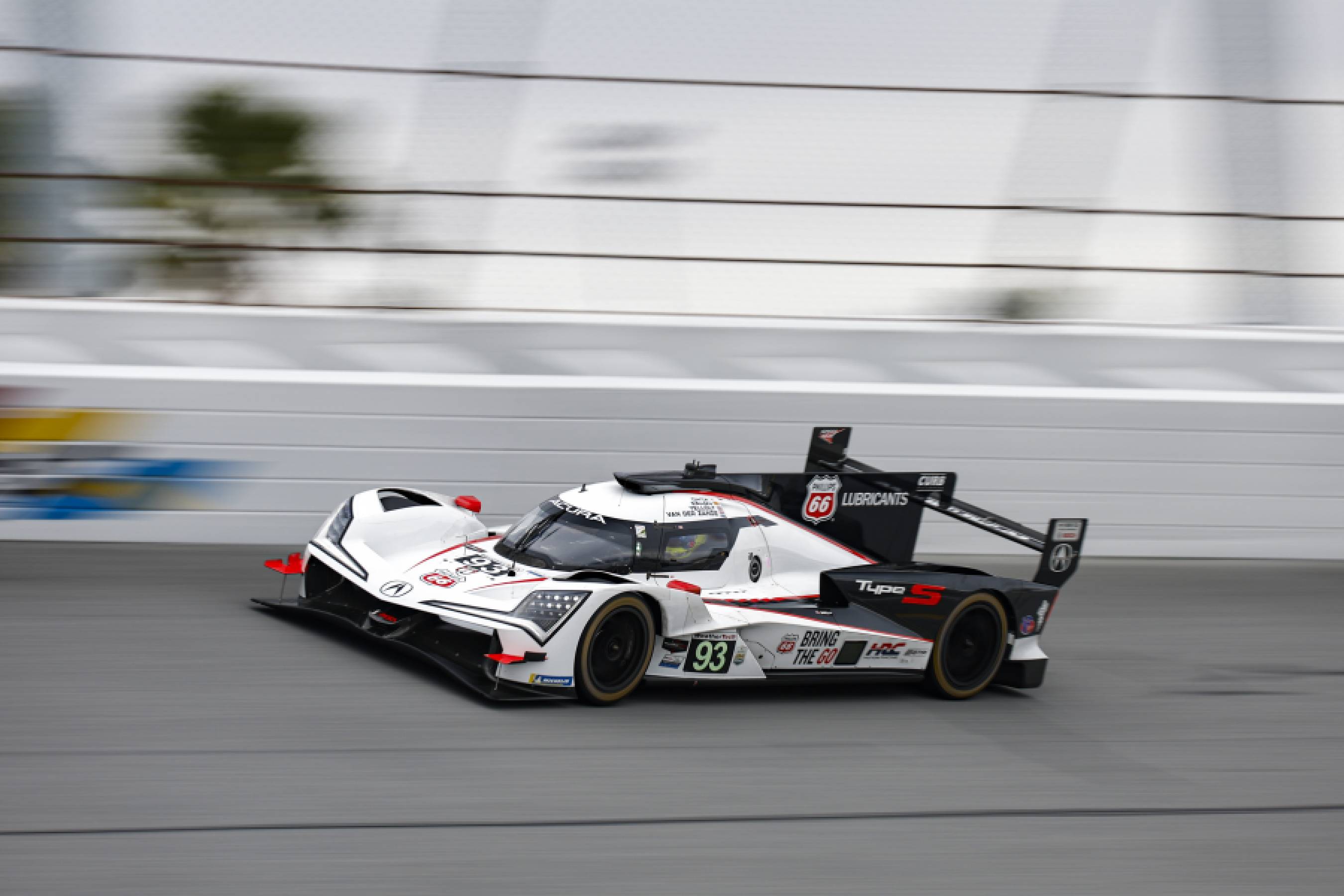 Front Row Start for Acura MSR in Strong Showing at Daytona