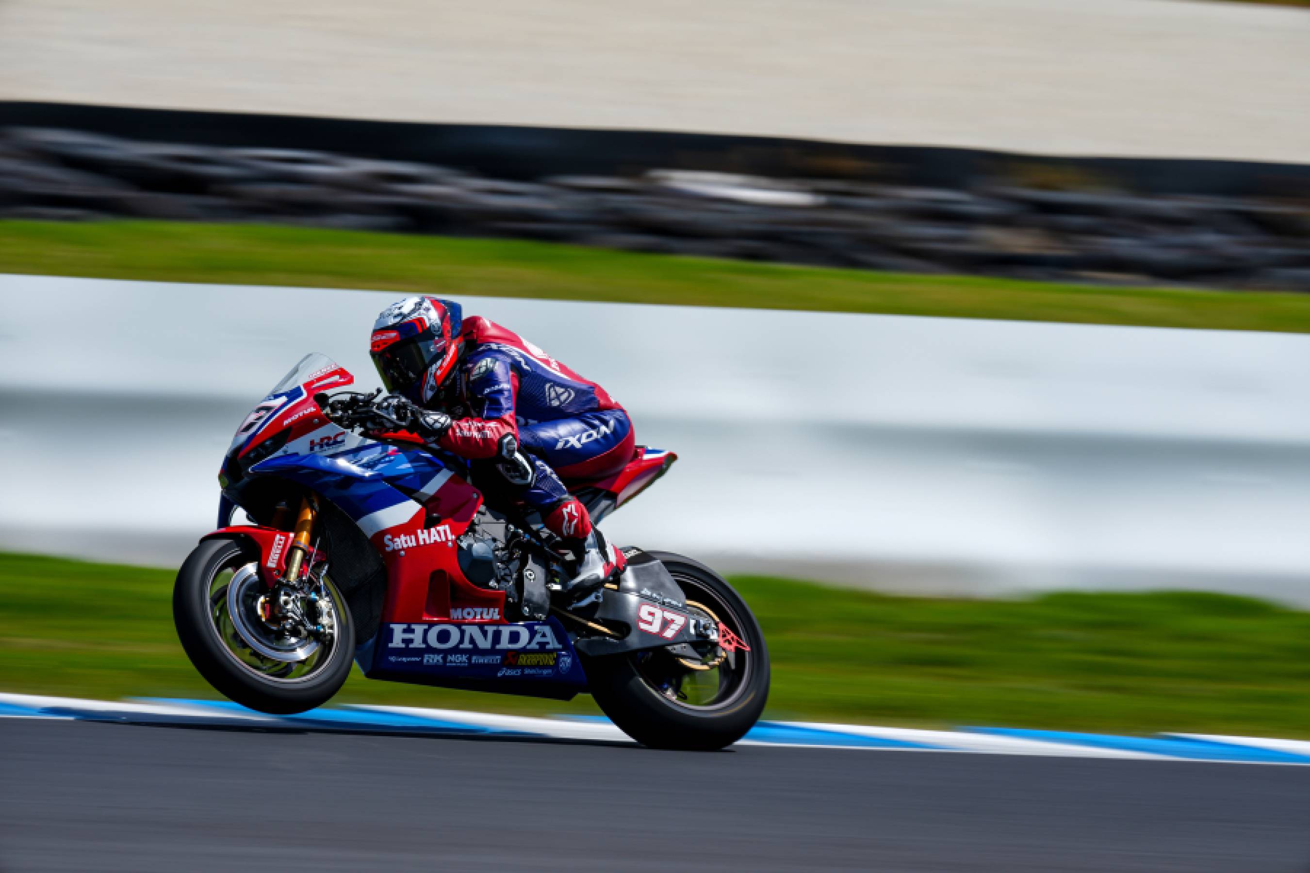 Xavi Vierge eleventh in both Sunday’s SBK races at Phillip Island