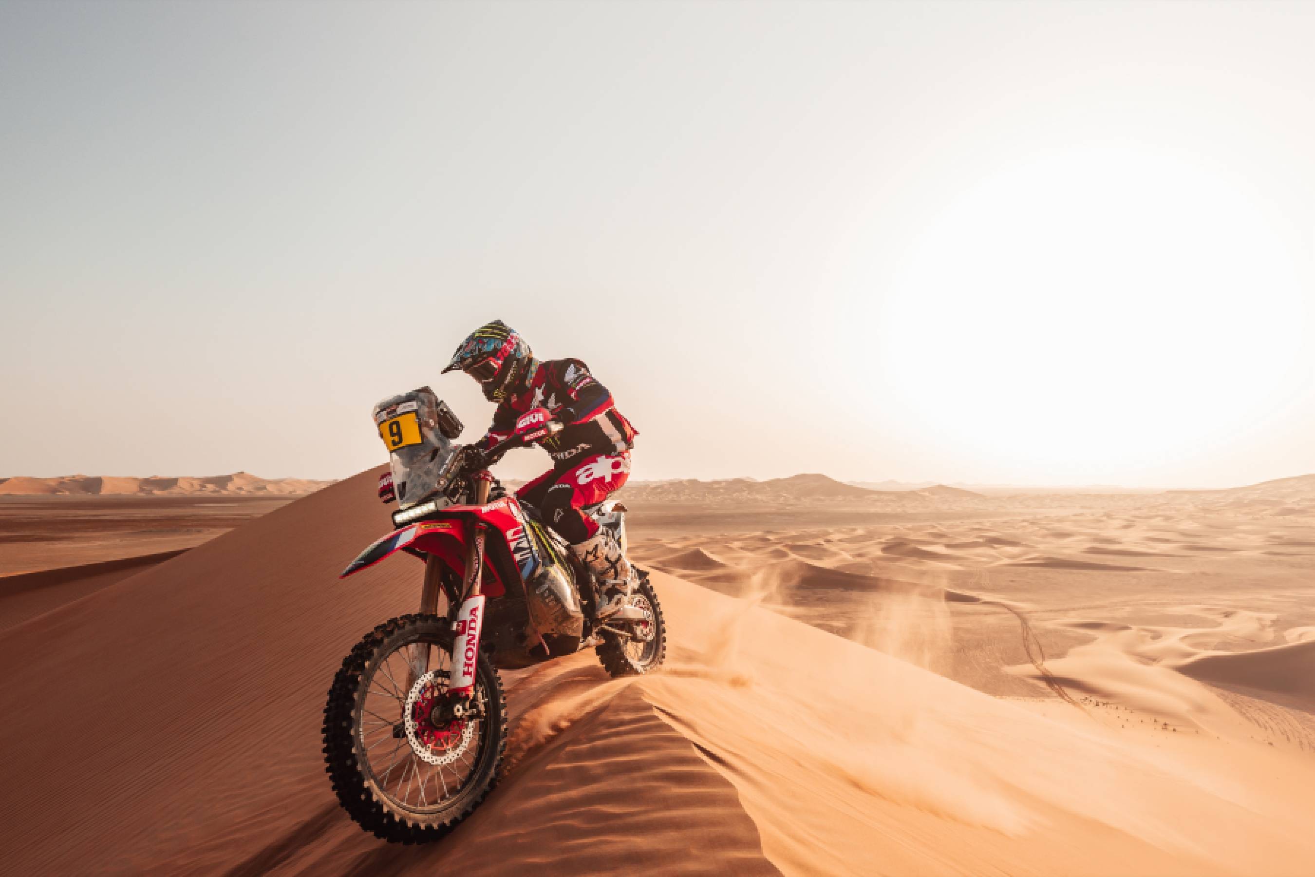 Brabec mounts a late challenge as Schareina suffers on the penultimate stage