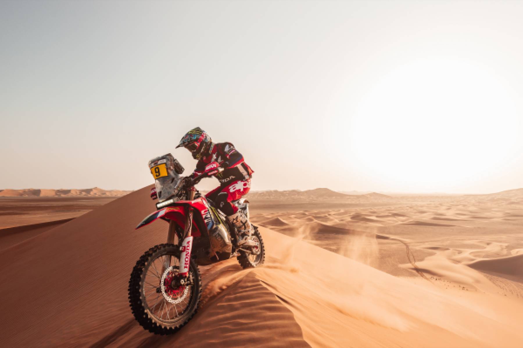 Brabec mounts a late challenge as Schareina suffers on the penultimate stage