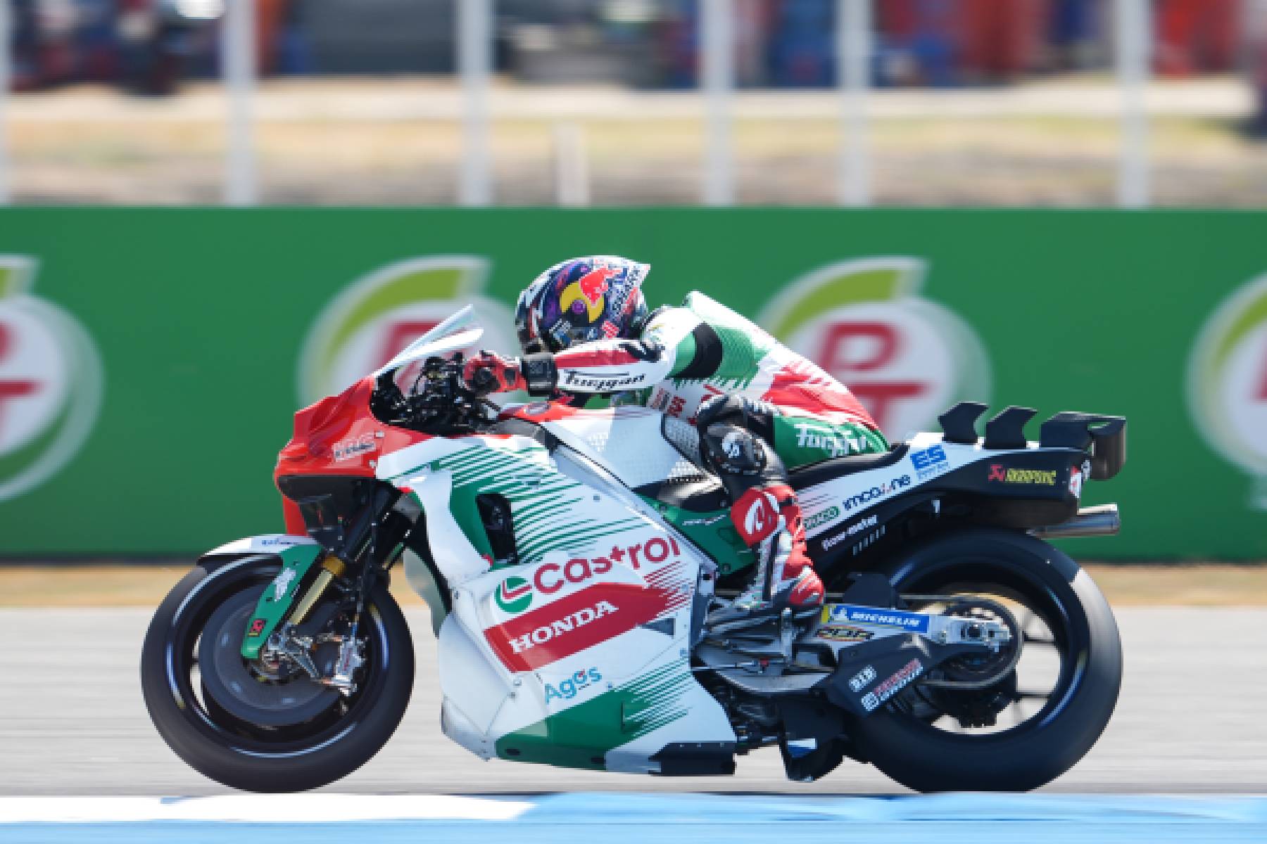 Johann Zarco secures Q2 spot on opening Friday of 2025