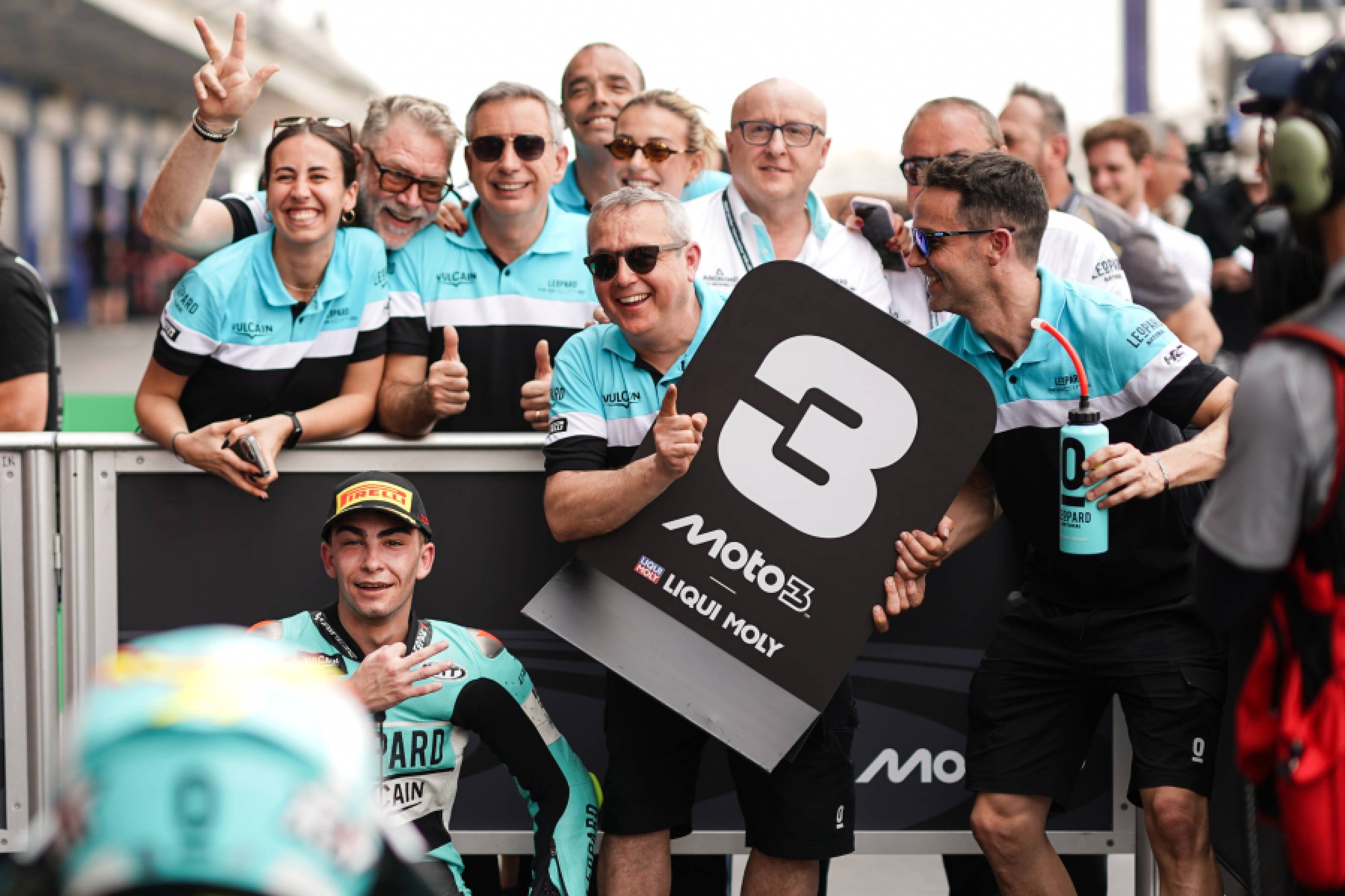 Fernandez fight back brings him Thai GP Moto3 podium