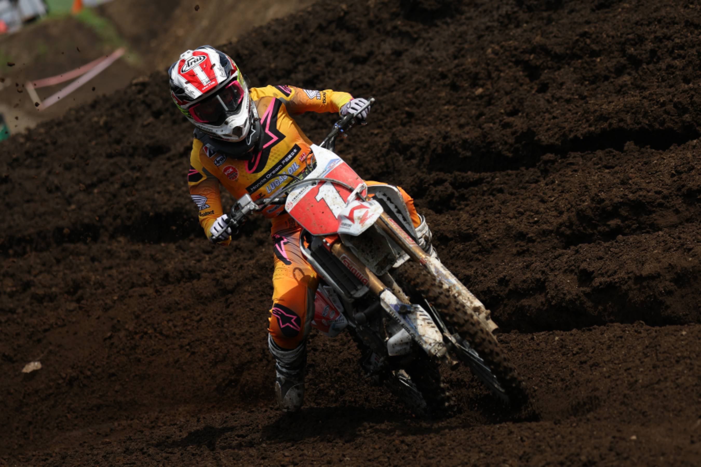 昨年チャンピオンの川井が2025年シーズン開幕戦で優勝!