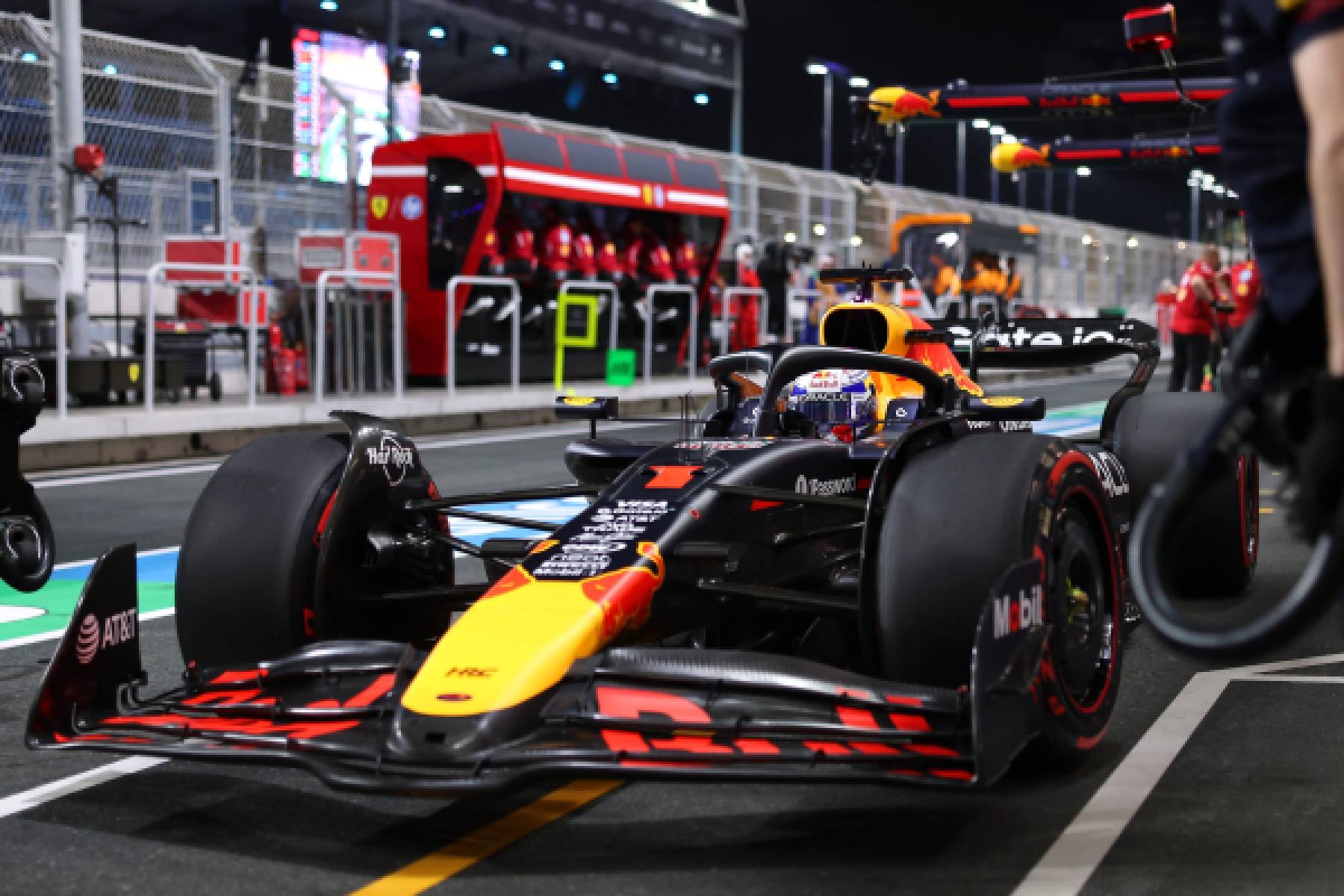 フェルスタッペンが今季2度目のポールポジション獲得、角田裕毅は今季自己最高の予選結果