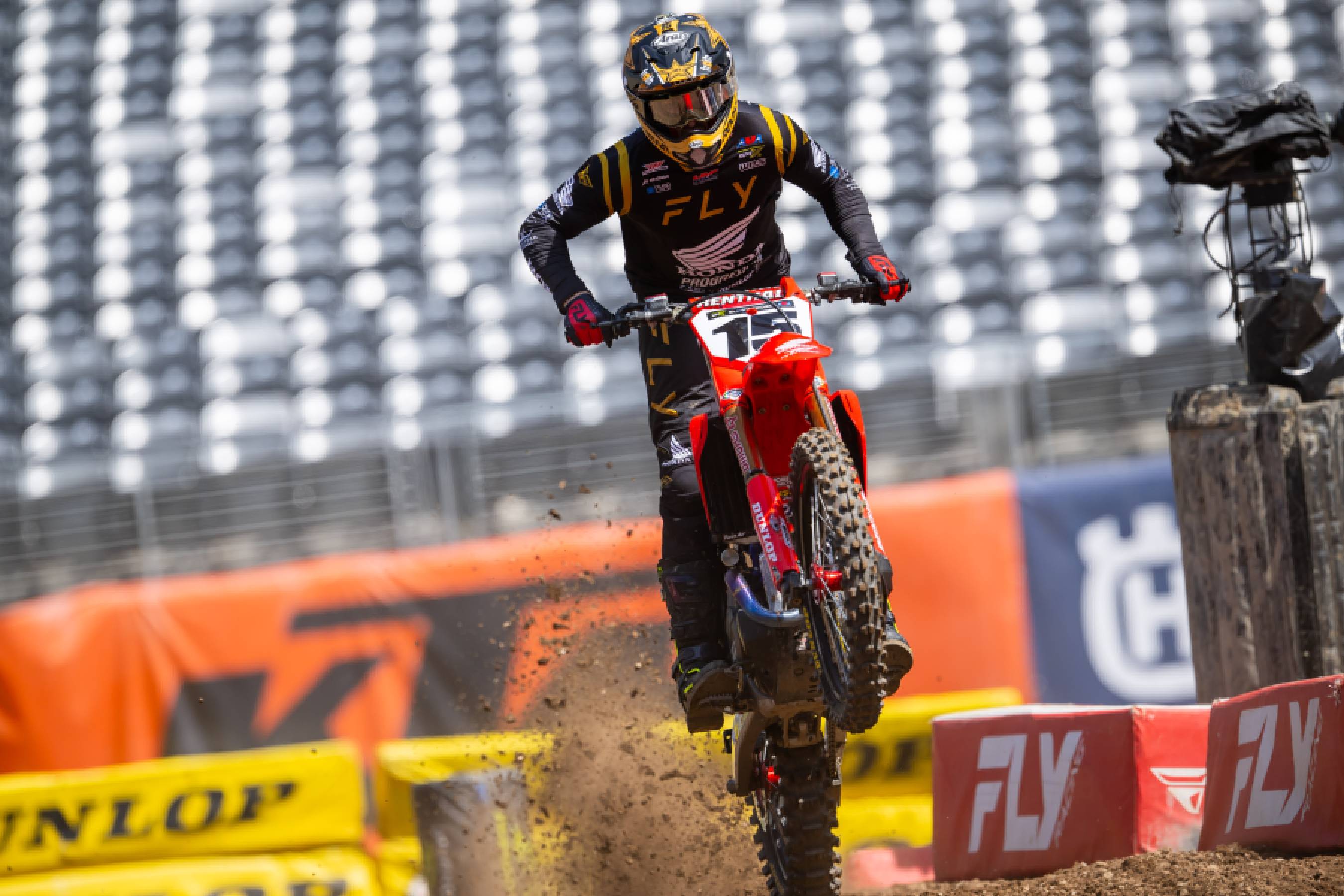 Dean Wilson Earns Top-10 Result at East Rutherford Supercross