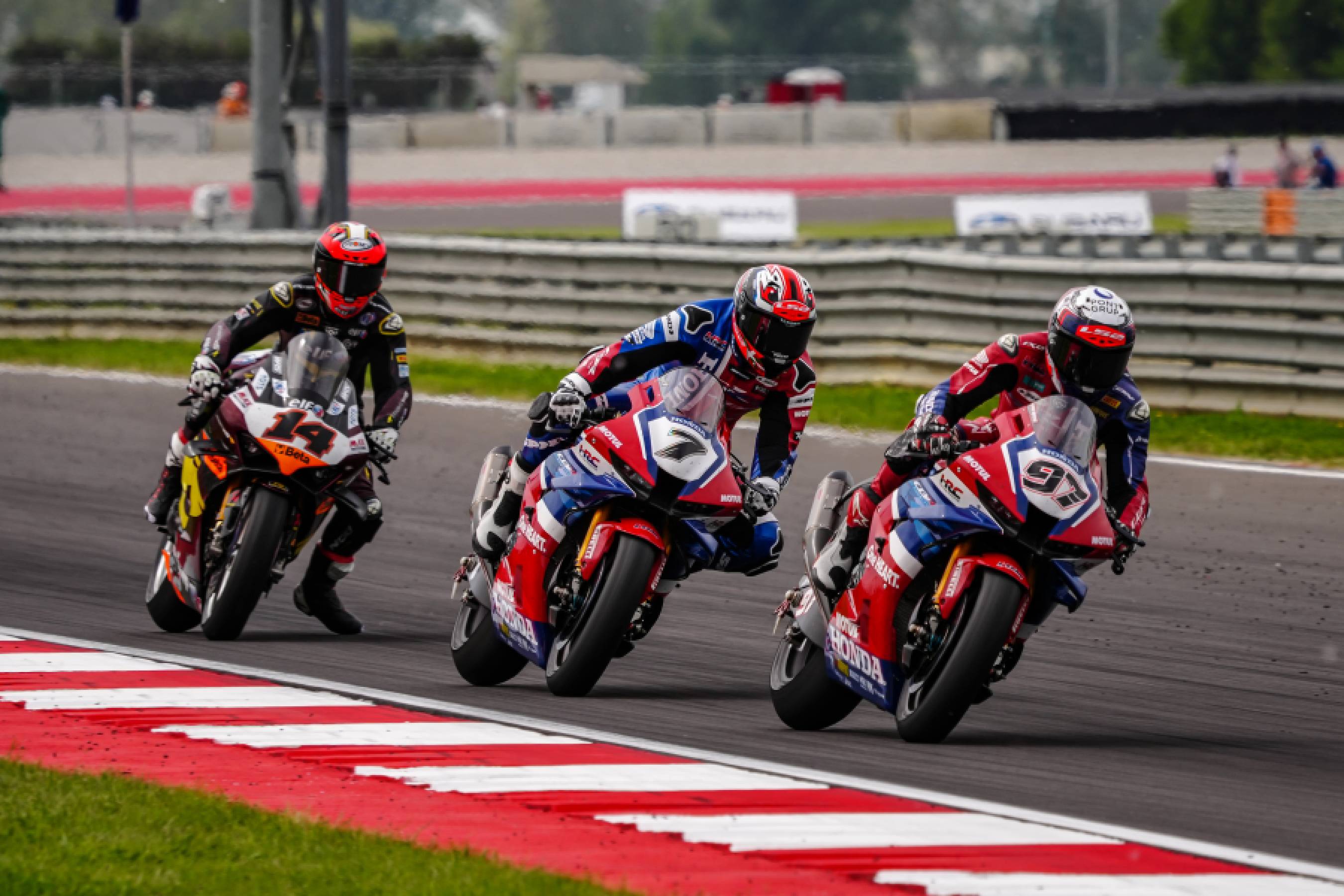 Honda HRC fights in the top five in both of Sunday’s races