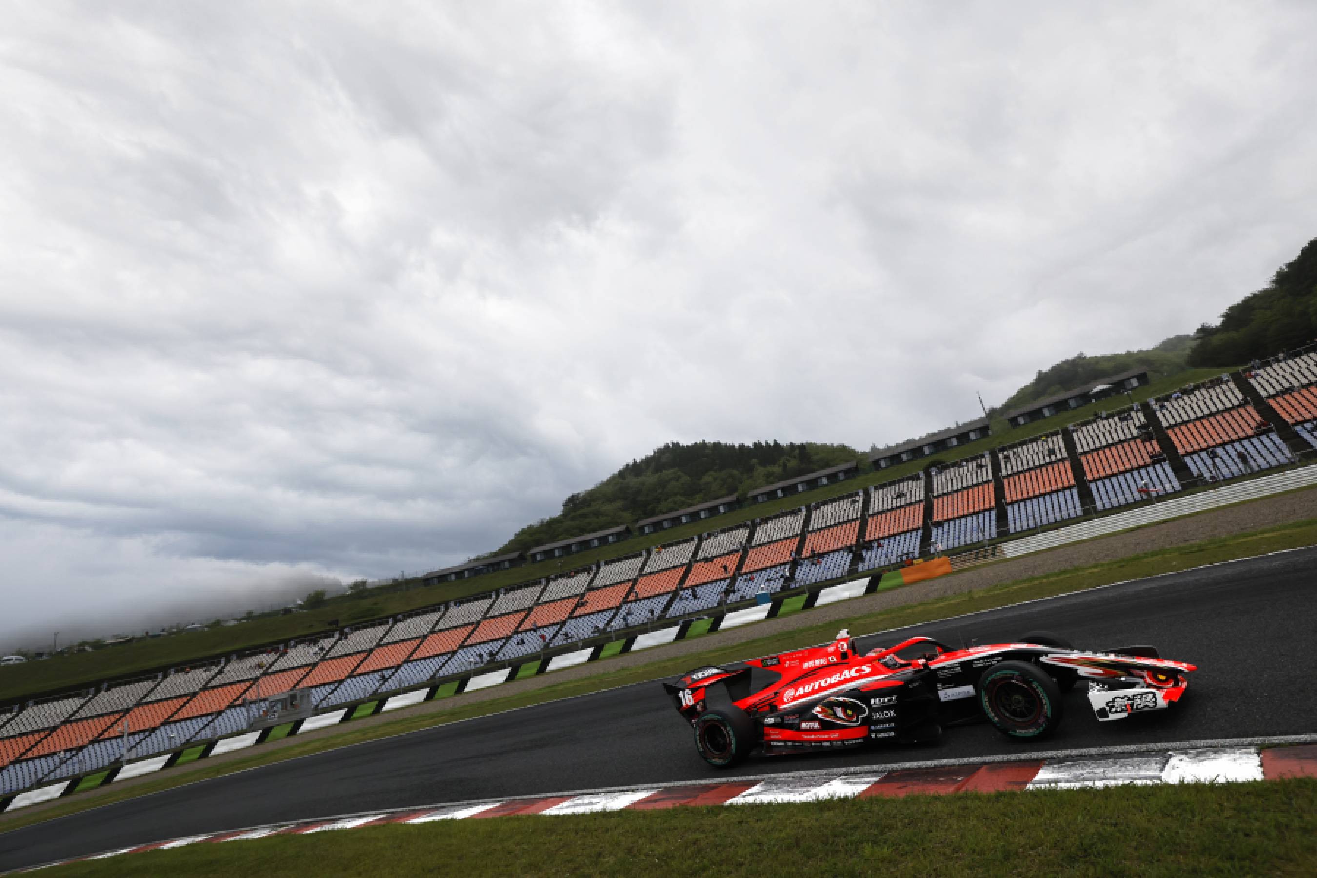 野尻が粘りの2位表彰台