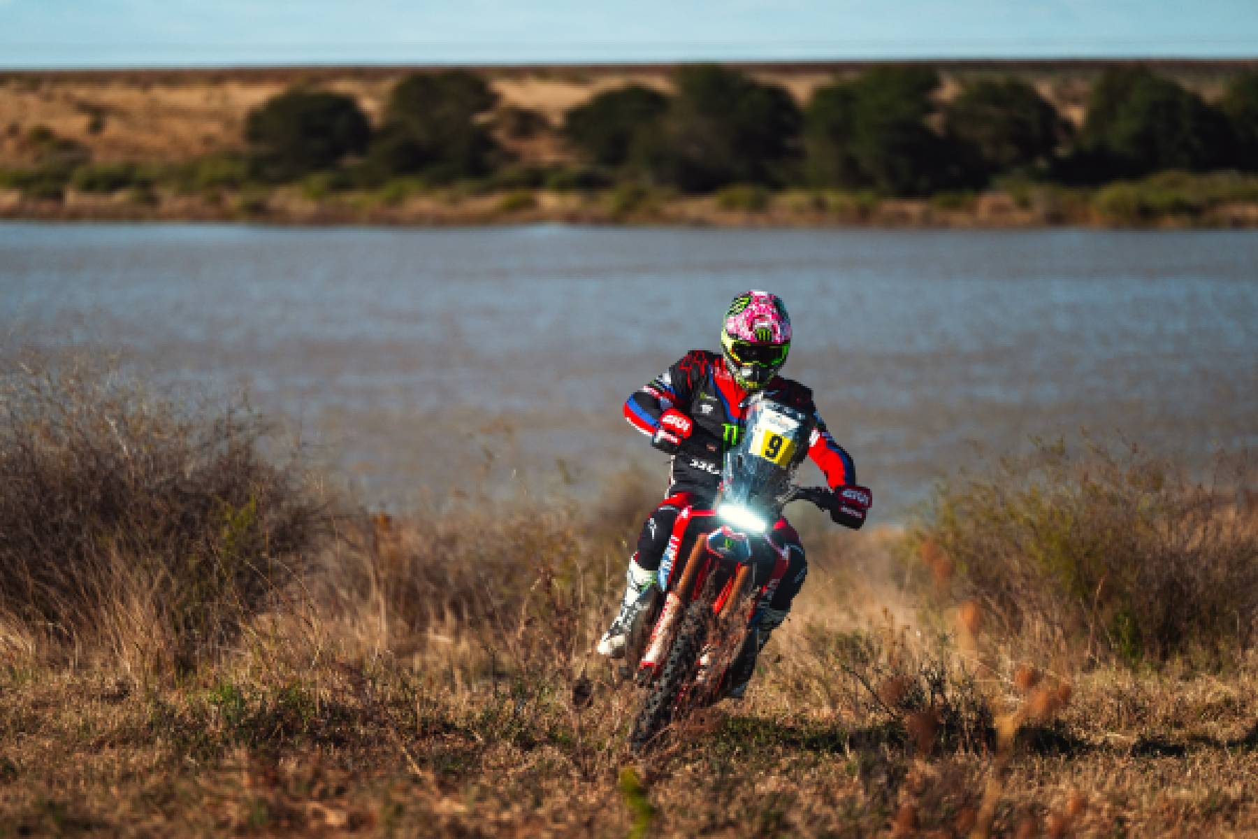 Tosha Schareina withdraws as South African Safari Rally intensifies