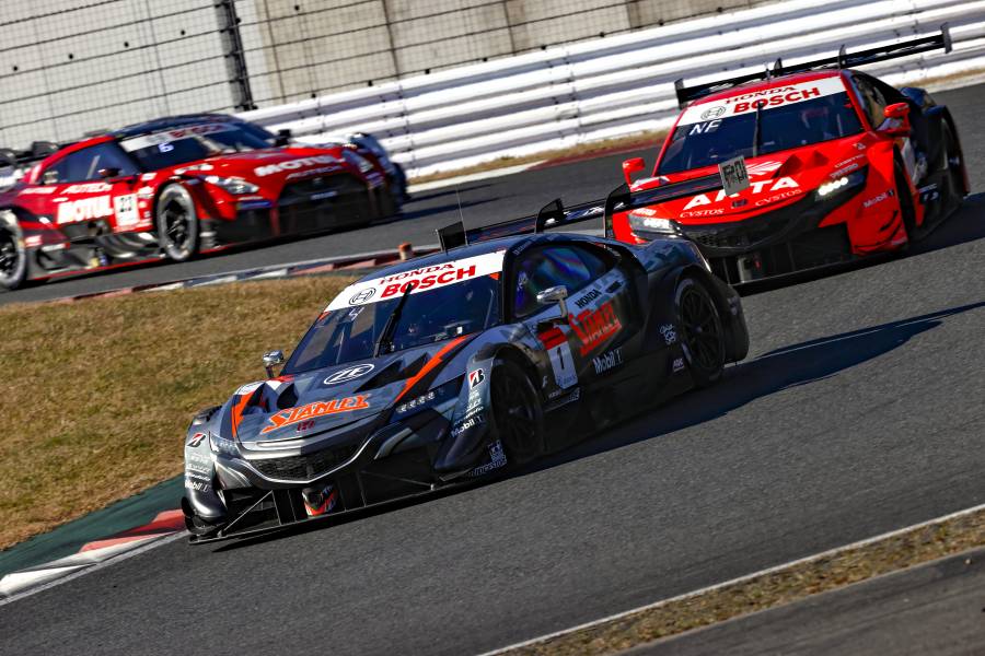 第8戦富士スピードウェイ シリーズ2連覇を目前で逃した#1 STANLEY NSX-GT