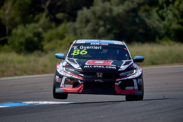 【2021シーズン総集編】Civic Type R TCRが3勝 グエリエリが最終戦までタイトル争いに食い込む