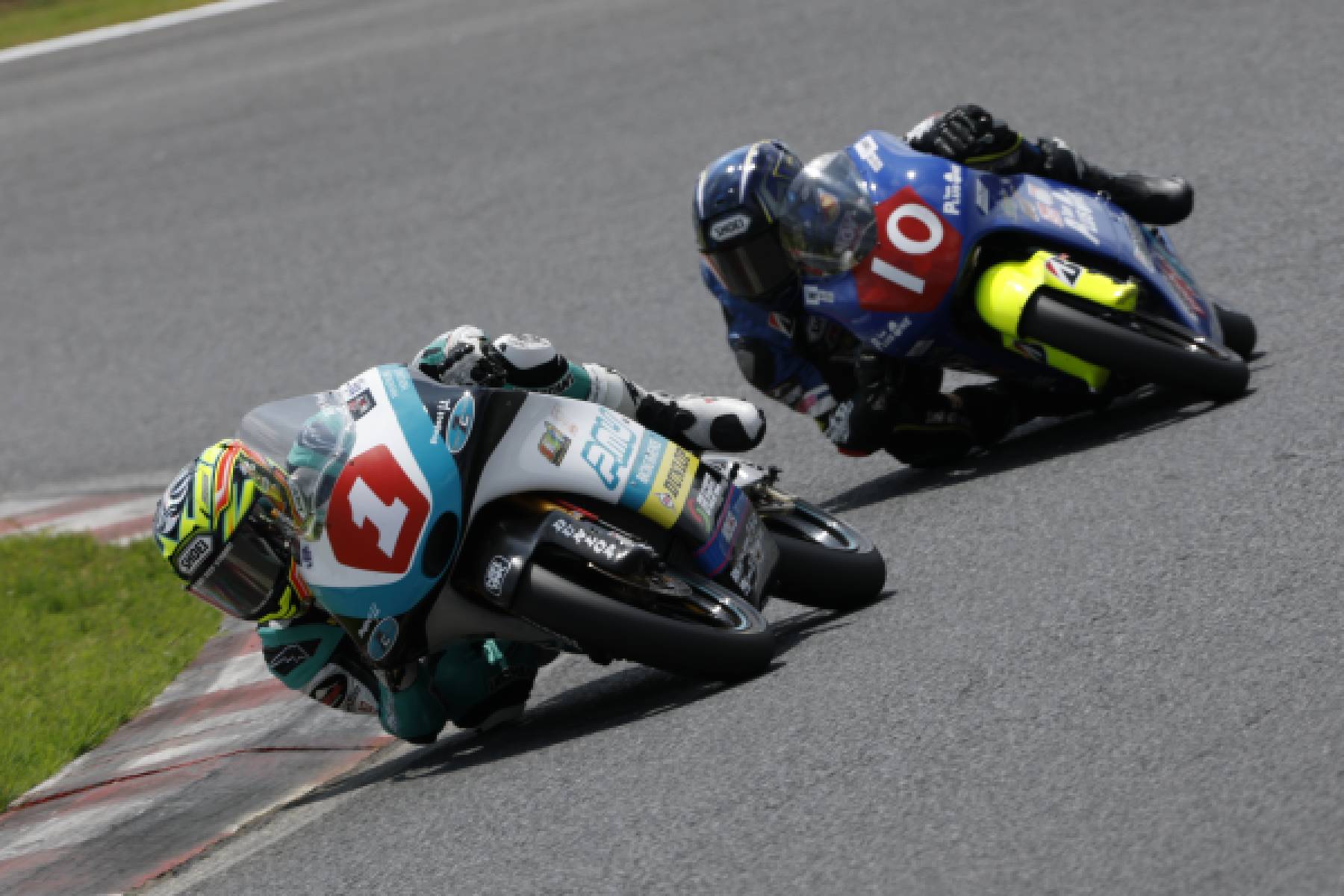 尾野が今季初優勝。岡崎は自己ベストの2位、松島が初表彰台