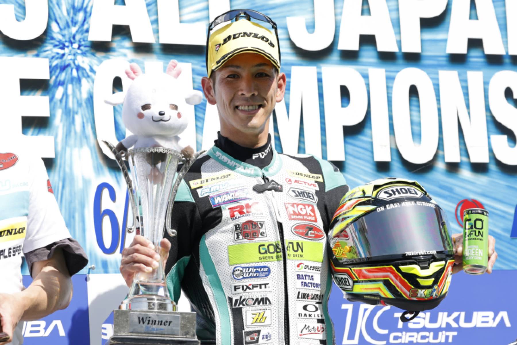 激しいバトルを制した尾野がダブルウインを達成