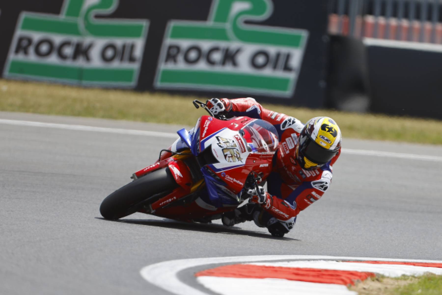 Honda Racing tastes podium success in first race at Snetterton
