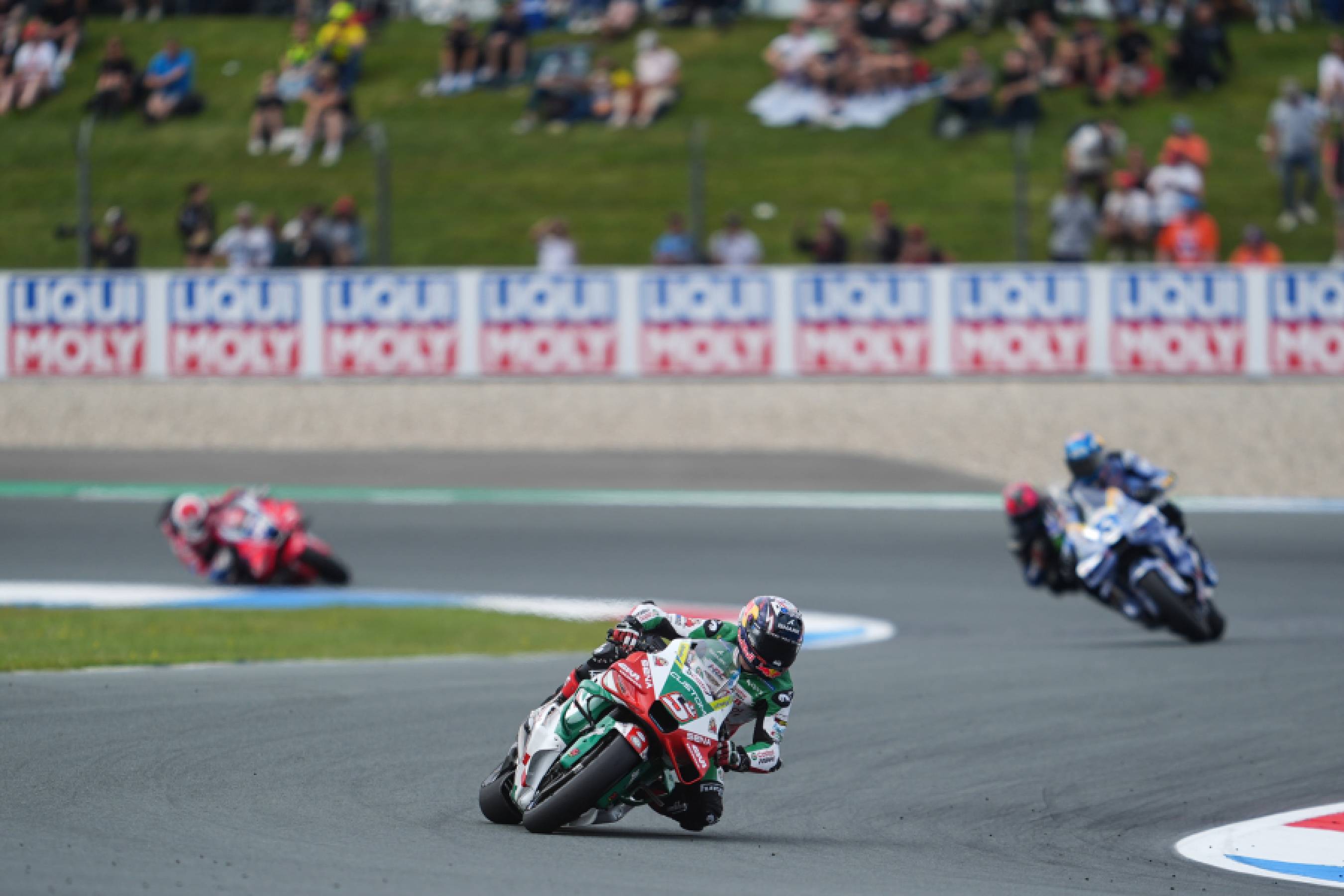 Zarco fights hard in challenging Assen Sprint