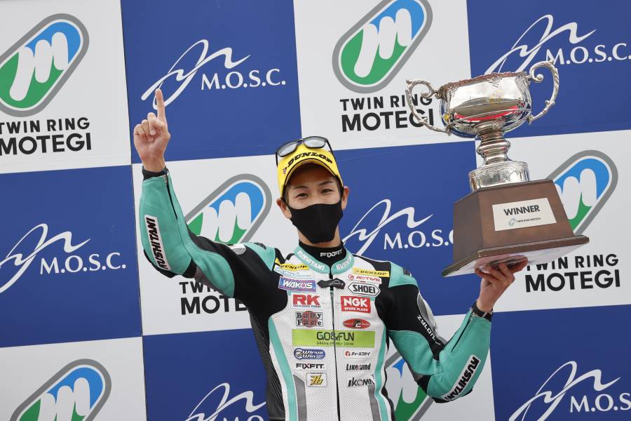 開幕戦ツインリンクもてぎで勝利した尾野