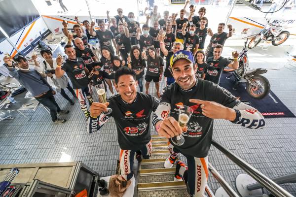 【2021シーズン総集編】トニー・ボウが15年連続チャンピオン 藤波貴久は現役ラストシーズンに5年ぶりの勝利を挙げる